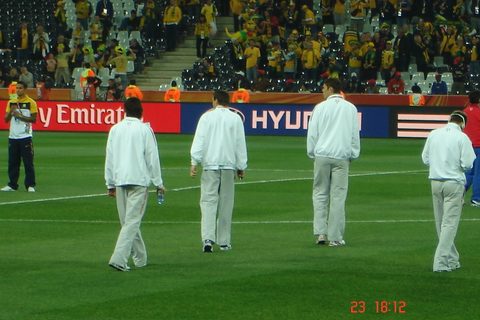 Reprezentativci Srbije ulaze na teren  Nelspruitu, pred utakmice sa Australijom
