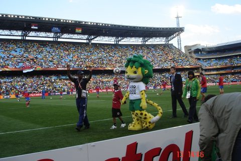 maskot svetskog prvenstva, juzna afrika, srbija-gana