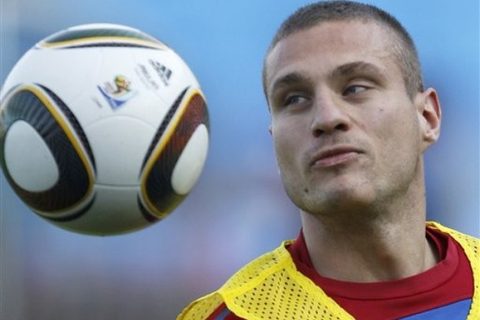 Nemanja Vidić i lopta, SP 2010