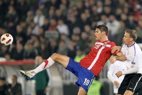 Nikola Zigic tokom utakmice Srbija-Estonija, Beograd, EP 2012