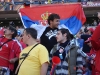 Navijac Srbije iz Zemuna sa zastavom Srbije