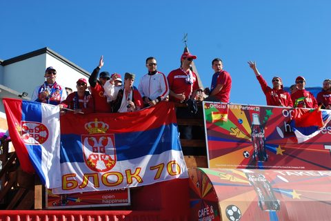 Navijaci Srbije U Juznoj Africi - Navijaci Iz Bloka 70 Novi Beograd