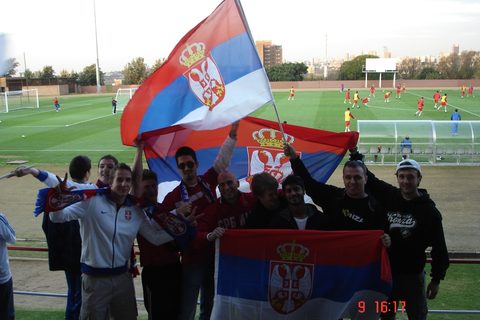navijaci-srbije-tokom-treninga-srbije-u-johanesburgu2