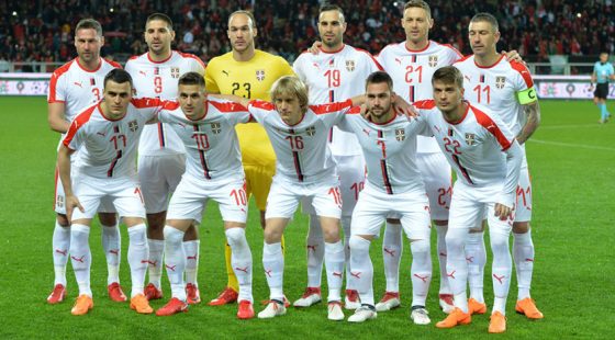 Reprezentacija Srbije u fudbalu u Puminim belim dresovima pred mec sa Nigerijom